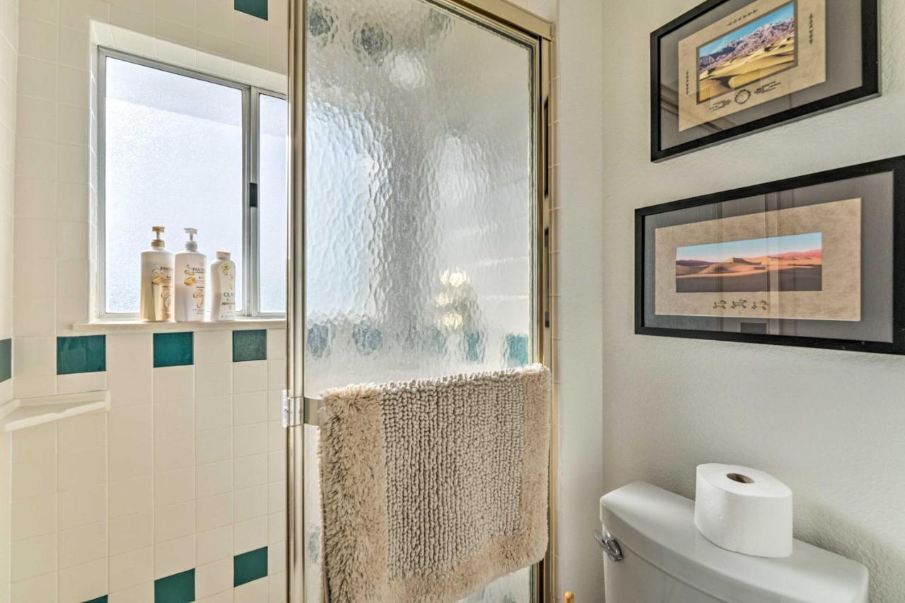 Vegas Oasis Home With Pool And Spa 7 Miles To Strip Las Vegas Luaran gambar