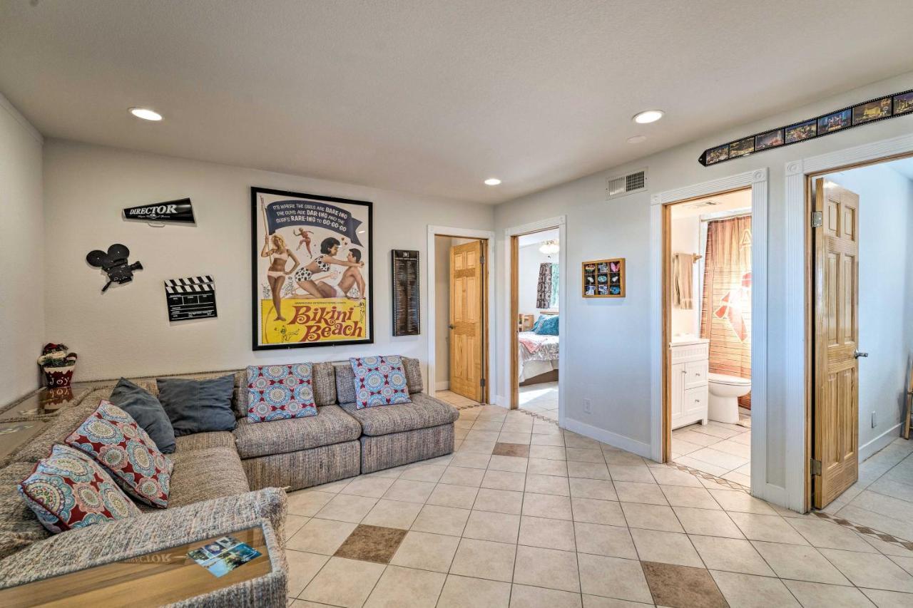Vegas Oasis Home With Pool And Spa 7 Miles To Strip Las Vegas Luaran gambar